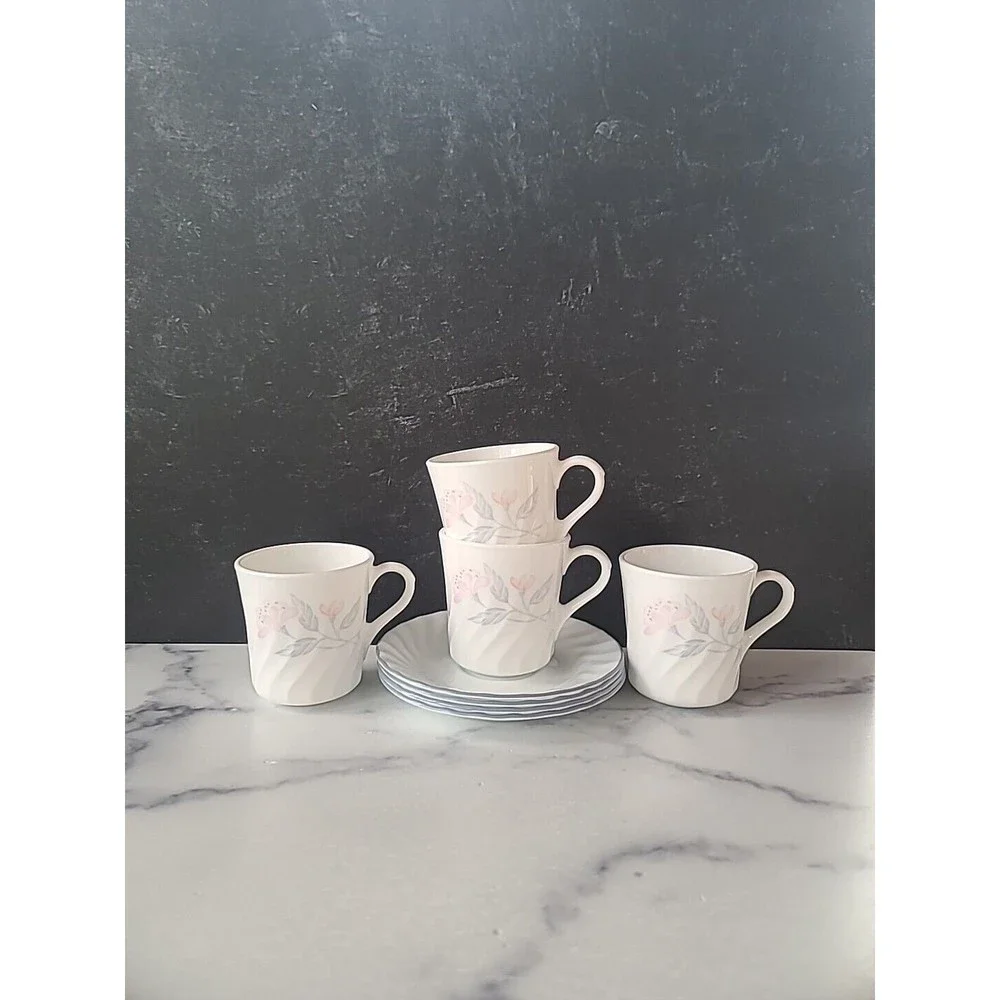 Vintage Corning USA 17 Cups And Saucers
